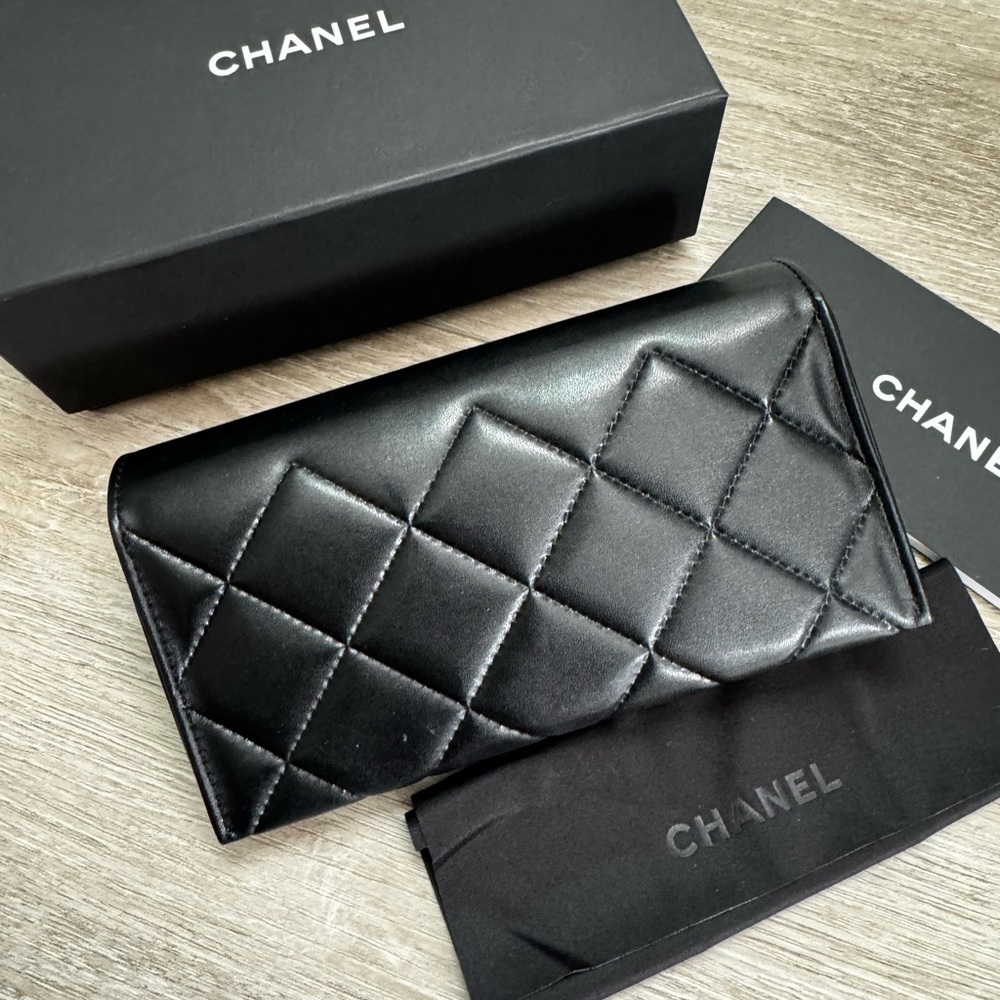 Chanel Black Sunglasses Case & Box - Picture 3 of 7